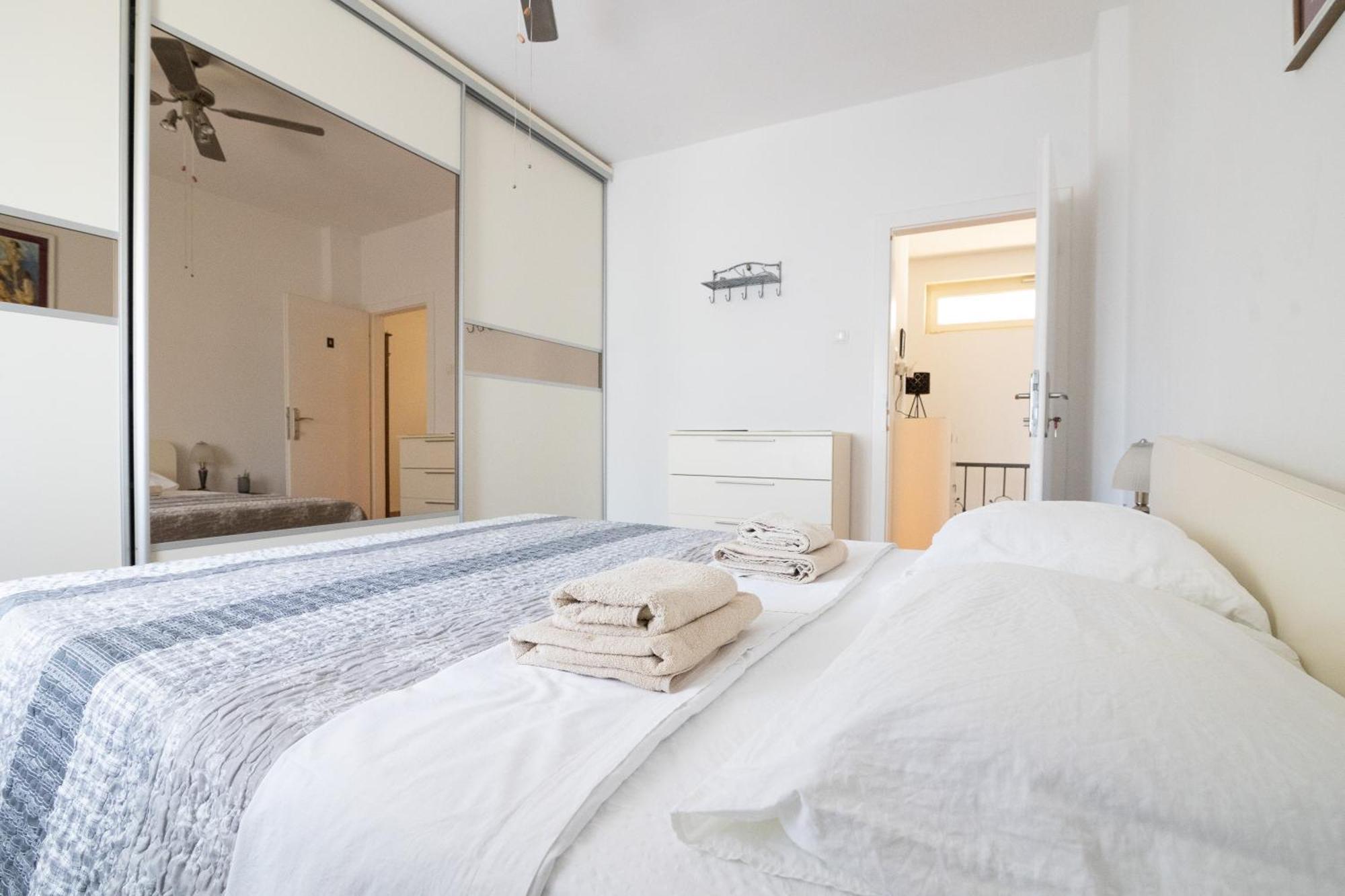 Apartment Regina สปลิท ภายนอก รูปภาพ