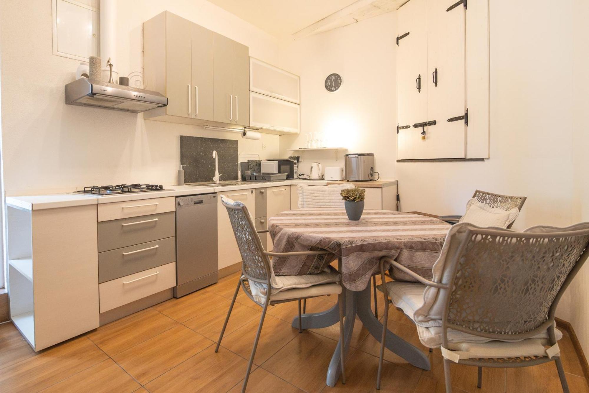 Apartment Regina สปลิท ภายนอก รูปภาพ